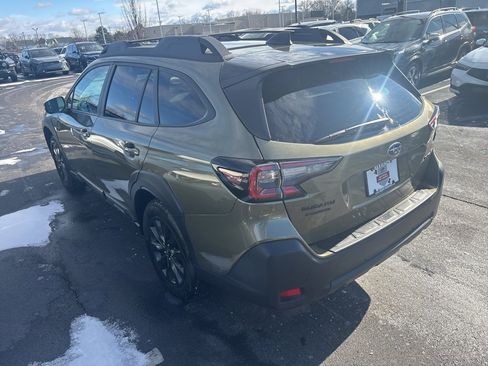 Certified 2025 Subaru Outback Onyx Edition image 5