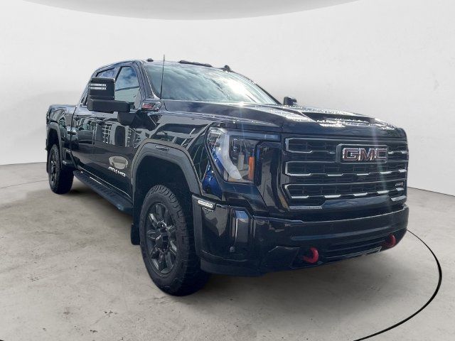 Used 2024 GMC Sierra 3500 AT4 w/ Technology Package AWD/4WD image 3