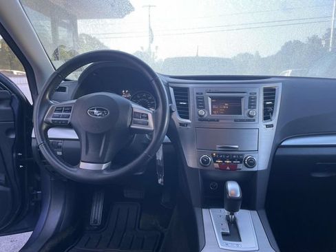 Used 2014 Subaru Outback 2.5i Premium AWD/4WD image 13