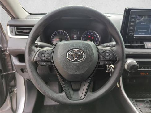 Used 2020 Toyota RAV4 LE image 14