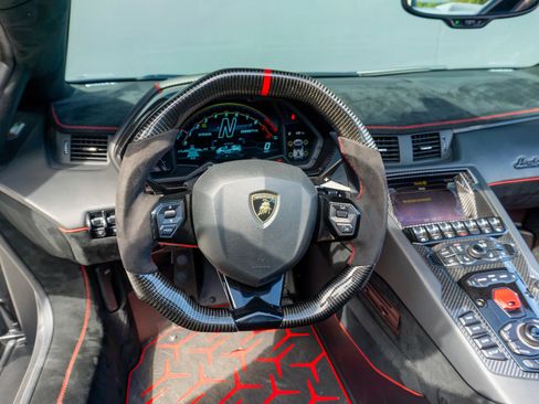 Used 2020 Lamborghini Aventador SVJ AWD/4WD image 69