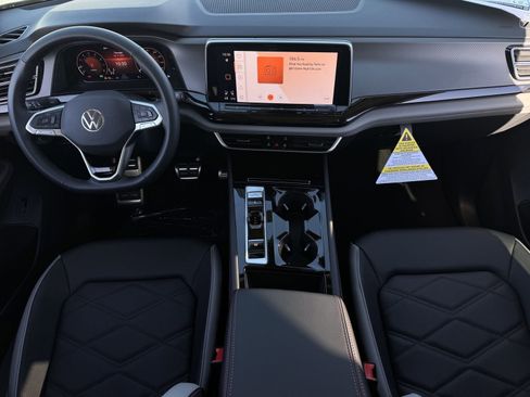 New 2026 Volkswagen Atlas Peak Edition image 14