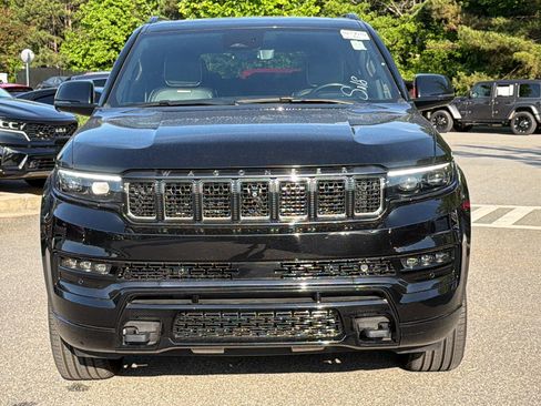 Certified 2025 Jeep Grand Wagoneer Series III w/ Quick Order Packagew 28T AWD/4WD image 3