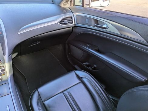 Used 2019 Lincoln MKZ Premiere image 16