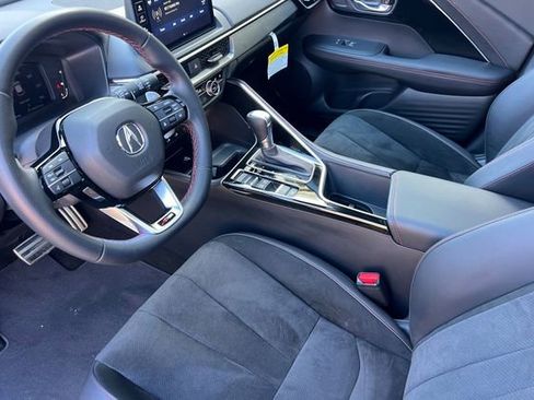 Certified 2025 Acura ADX A-Spec image 10