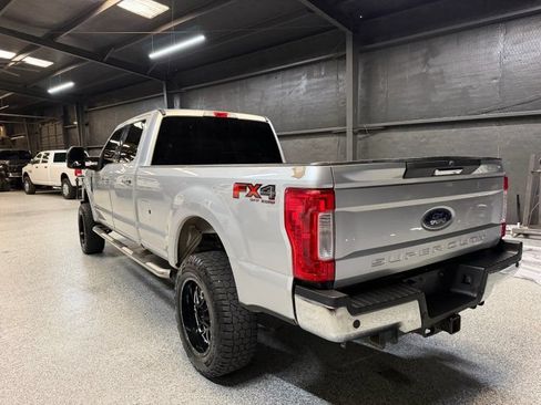 Used 2019 Ford F350 XLT w/ XLT Premium Package AWD/4WD image 7