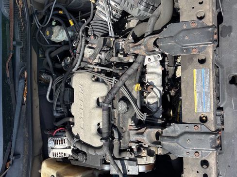 Used 2004 Chevrolet Impala w/ Preferred Equipment Group image 19