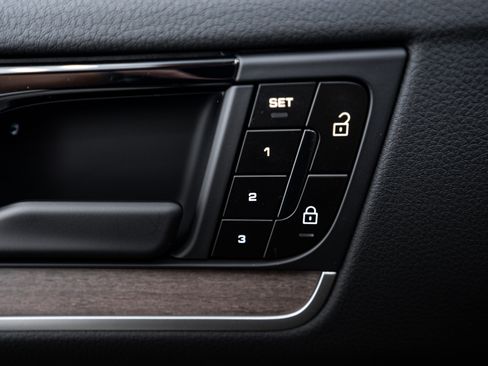 Certified 2026 Porsche Cayenne image 21