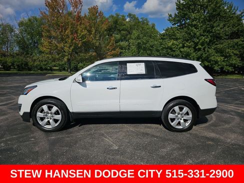 Used 2017 Chevrolet Traverse LT w/ Style and Technology Package AWD/4WD image 1