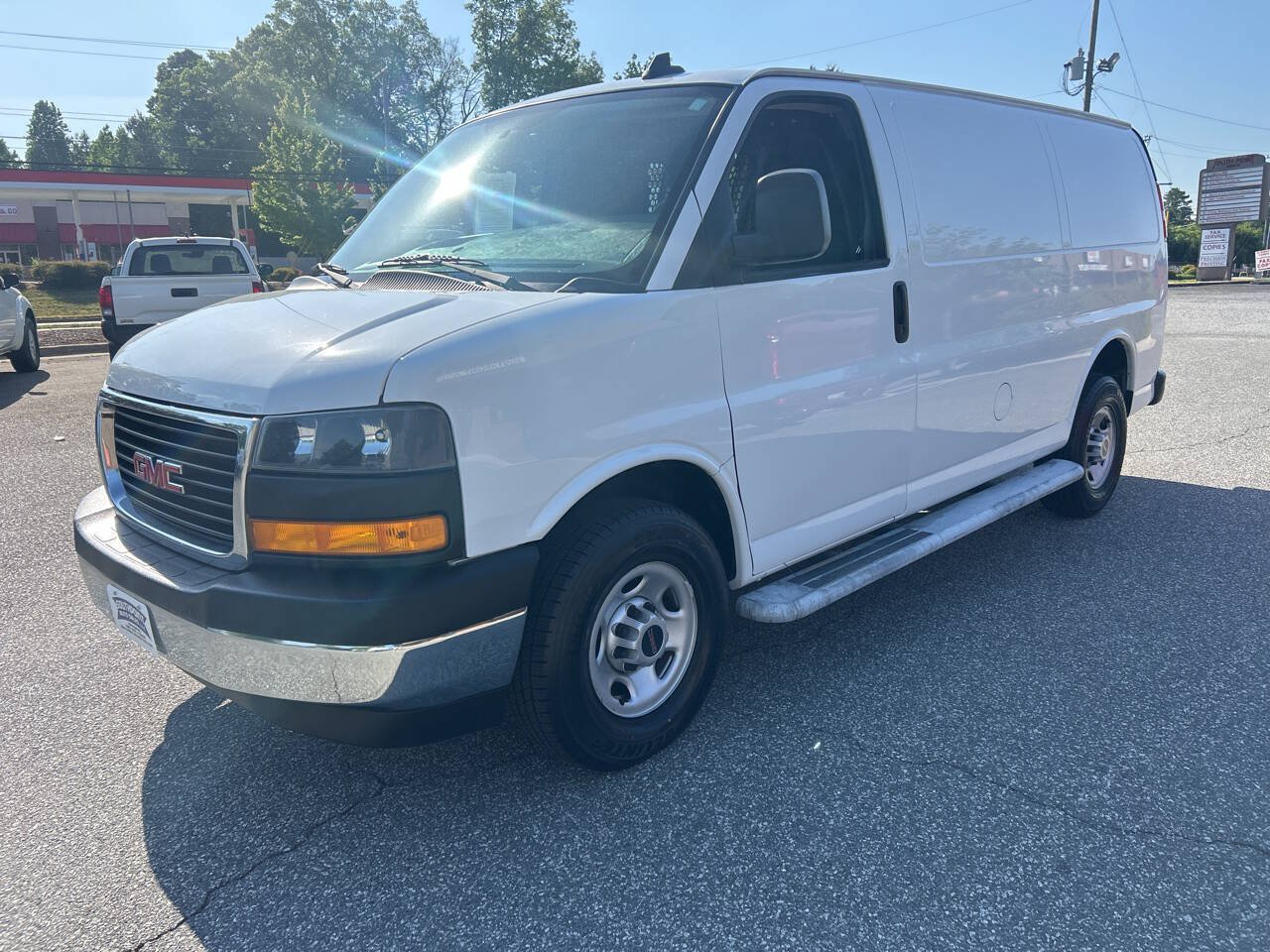 Used 2021 GMC Savana 2500 w/ Driver Convenience Package RWD image 5