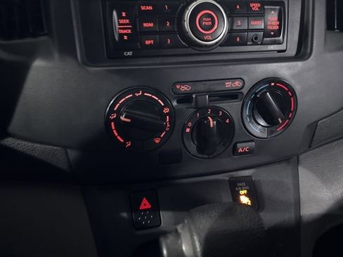 Used 2015 Nissan NV200 S w/ Cruise Control Package image 30