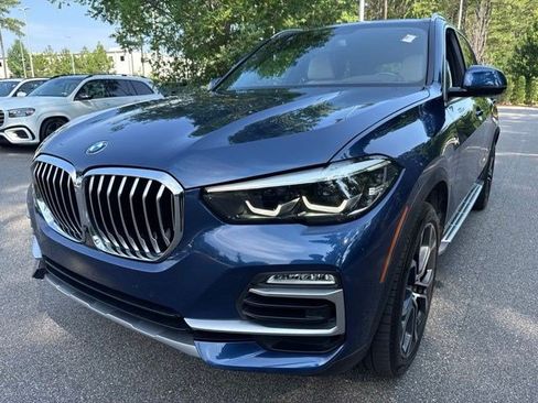 Used 2019 BMW X5 xDrive40i w/ Premium Package 2 AWD/4WD image 1