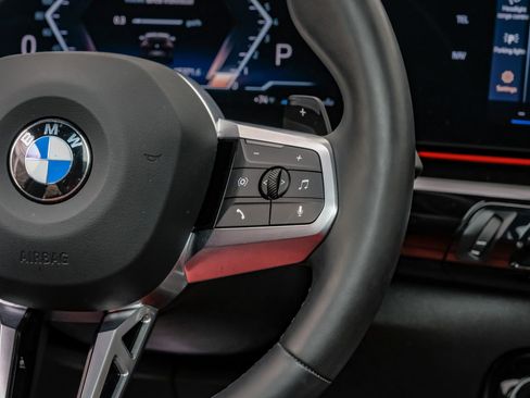 Used 2025 BMW X2 xDrive28i AWD/4WD image 21