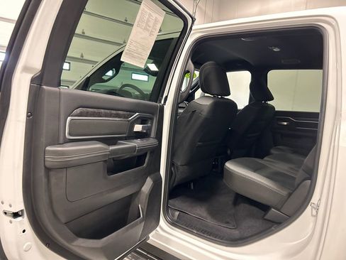 Used 2024 RAM 2500 Big Horn w/ Night Edition AWD/4WD image 31