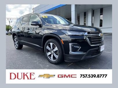 Used 2023 Chevrolet Traverse LT w/ LT Premium Package