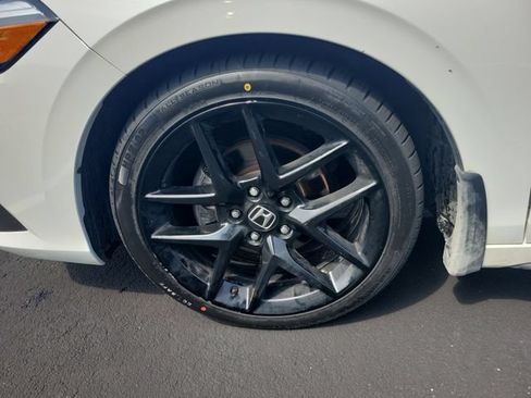 Used 2023 Honda Civic Sport image 17