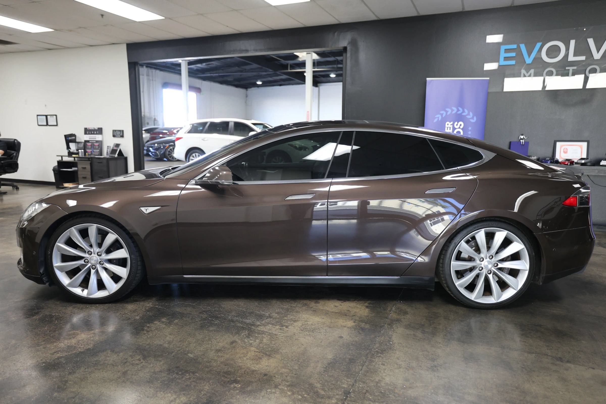 Used 2013 Tesla Model S Performance RWD image 12