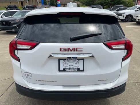 Certified 2022 GMC Terrain SLE w/ Driver Convenience Package AWD/4WD image 6