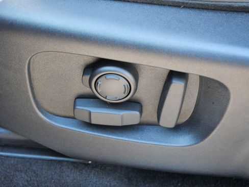 Used 2020 Land Rover Discovery Sport HSE R-Dynamic image 21