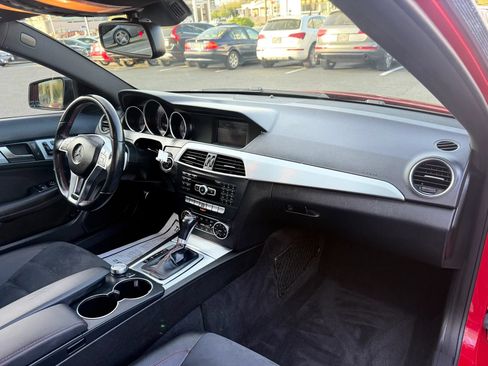 Used 2014 Mercedes-Benz C 250 Coupe image 27