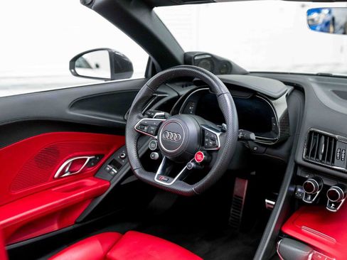 Used 2018 Audi R8 V10 plus image 50