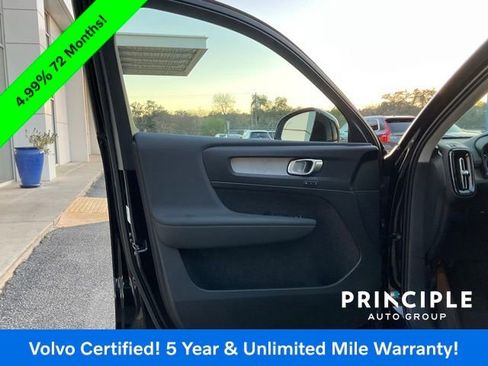 Certified 2025 Volvo XC40 B5 Core image 15