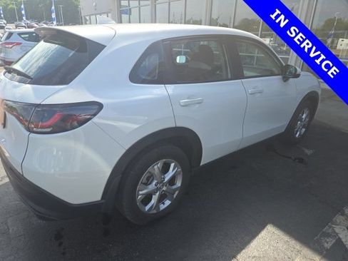 Used 2025 Honda HR-V LX image 9