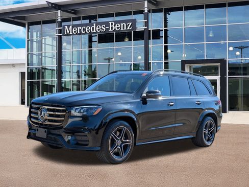 Used 2025 Mercedes-Benz GLS 450 4MATIC image 1