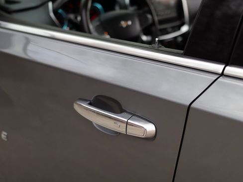 Used 2018 Chevrolet Traverse Premier w/ Driver Confidence II Package image 41