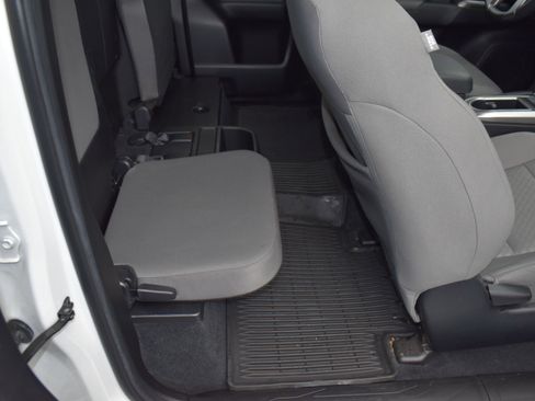 Used 2023 Toyota Tacoma SR5 image 10