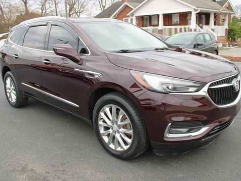 Used 2018 Buick Enclave Premium w/ Experience Buick Package image 4