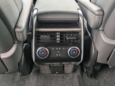 Certified 2024 Land Rover Range Rover SE image 23