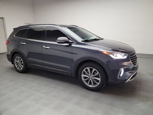 Used 2017 Hyundai Santa Fe Limited image 11