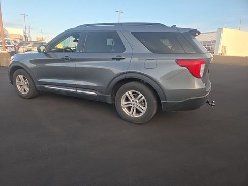 Used 2023 Ford Explorer XLT RWD image 8