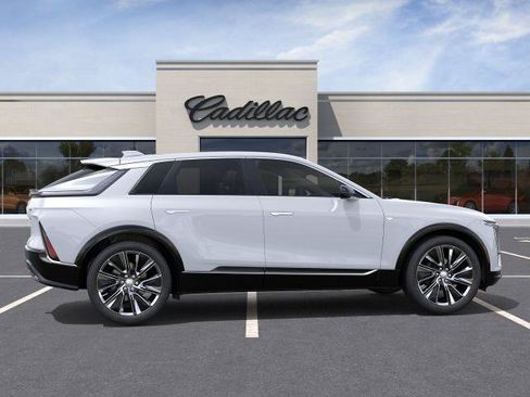 New 2026 Cadillac Lyriq Signature Luxury w/ Nappa Leather Package RWD image 29