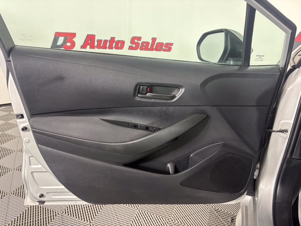 Used 2022 Toyota Corolla LE FWD image 15