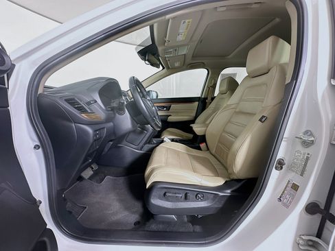 Used 2018 Honda CR-V Touring image 13