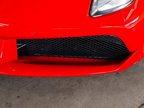 Used 2016 Ferrari 488 Spider image 15