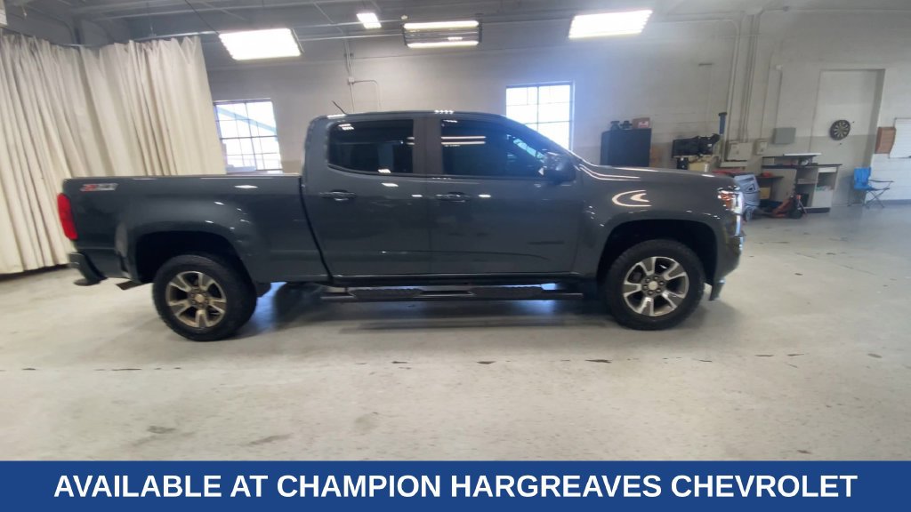 Used 2017 Chevrolet Colorado Z71 AWD/4WD image 2