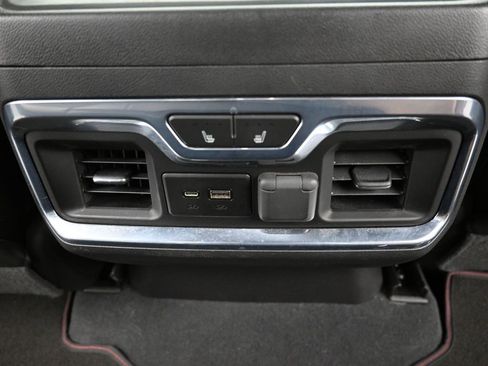 Used 2020 Chevrolet Silverado 1500 High Country image 16