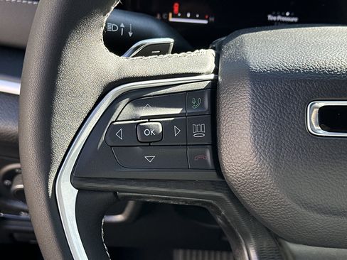 New 2025 Jeep Grand Cherokee L Altitude image 10