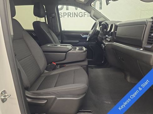 Used 2023 Chevrolet Silverado 1500 LT AWD/4WD image 9