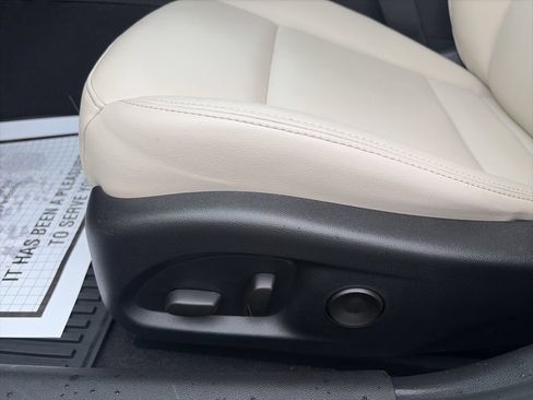 Used 2021 Cadillac CT4 Luxury w/ Sun And Sound Package RWD image 17