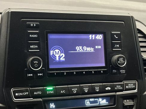 Used 2019 Honda Odyssey LX image 19