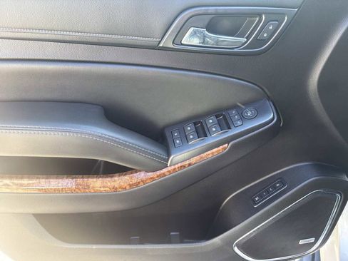 Used 2016 Chevrolet Suburban LTZ image 6