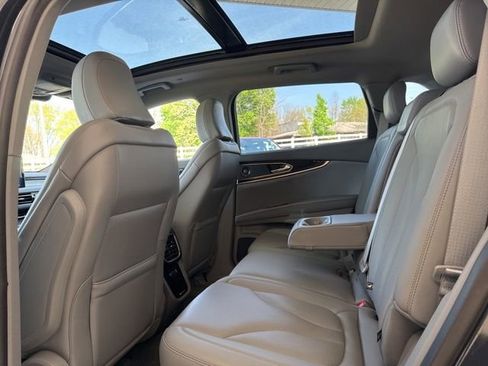 Used 2023 Lincoln Nautilus Reserve w/ Equipment Group 201A AWD/4WD image 13