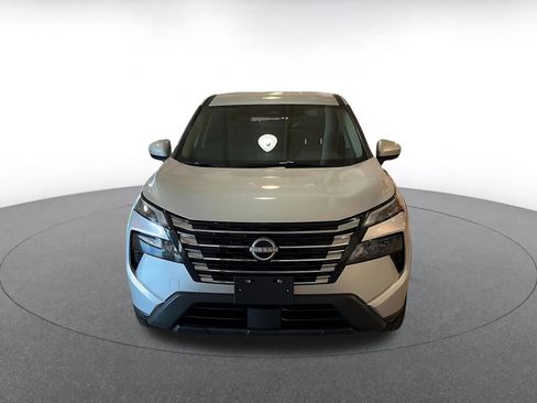 Used 2025 Nissan Rogue SV image 4