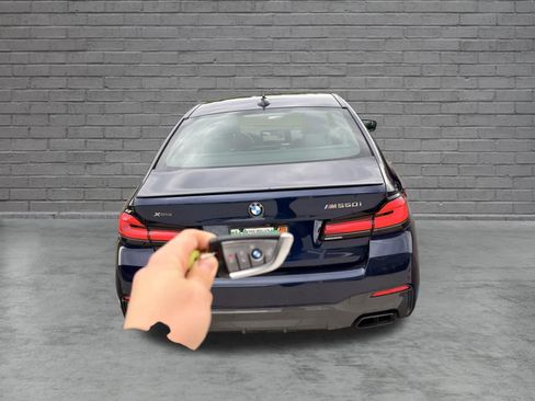 Used 2022 BMW M550i xDrive AWD/4WD image 6