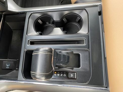 Used 2022 Ford F150 Lariat image 20