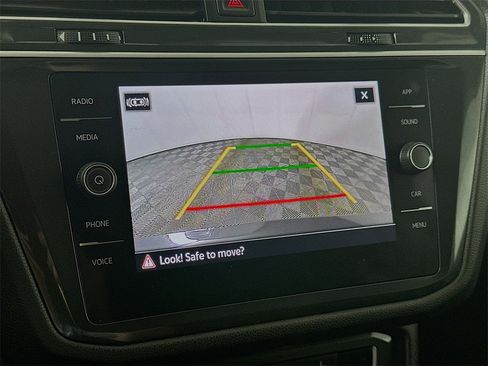 Used 2024 Volkswagen Tiguan S image 20